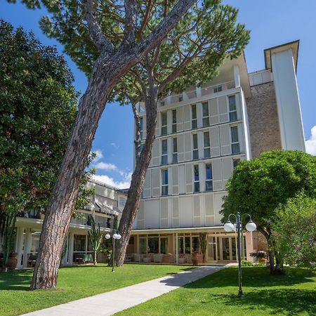 Hotel Il Caravaggio Marina di Pietrasanta Bagian luar foto