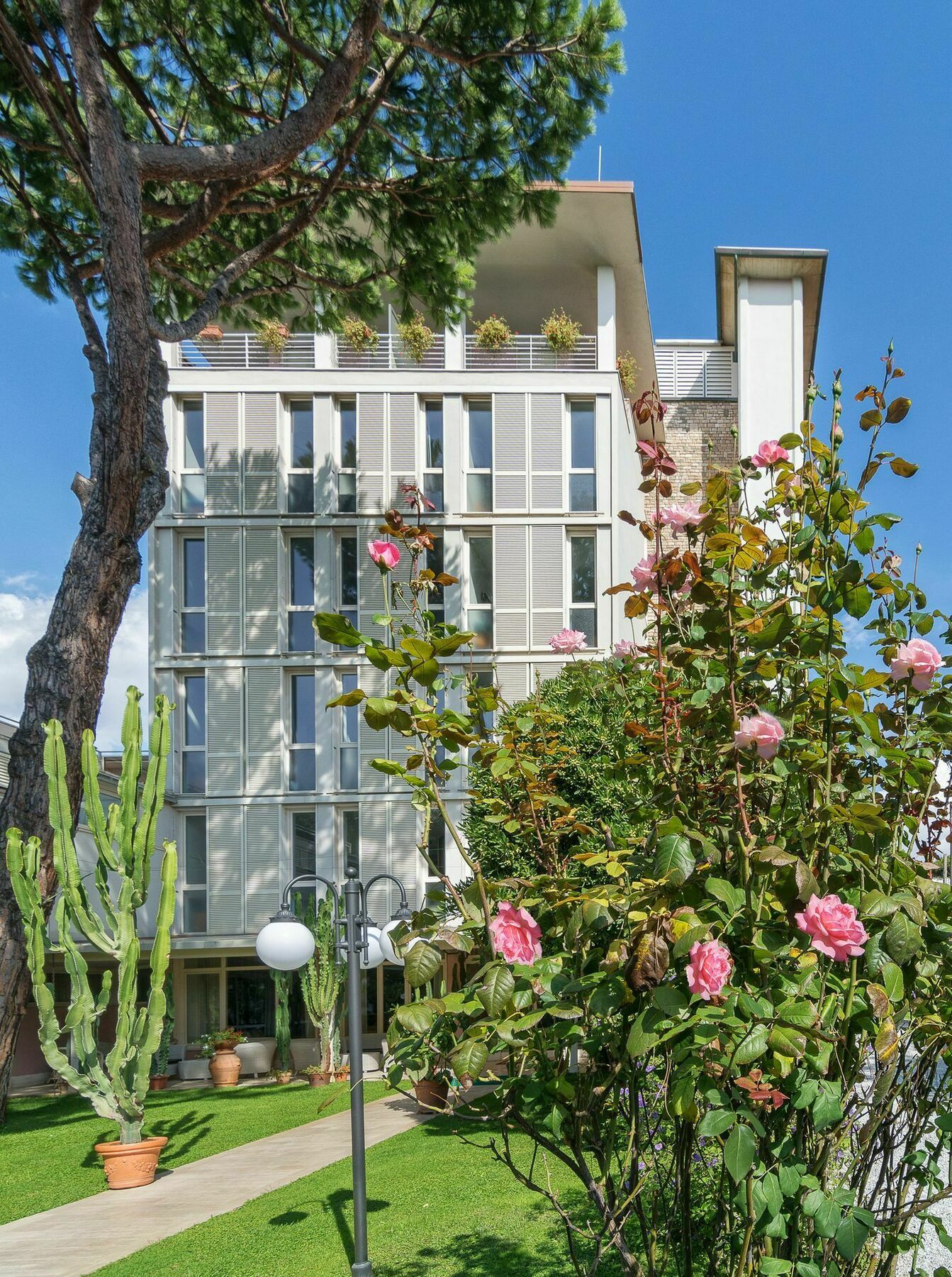 Hotel Il Caravaggio Marina di Pietrasanta Bagian luar foto